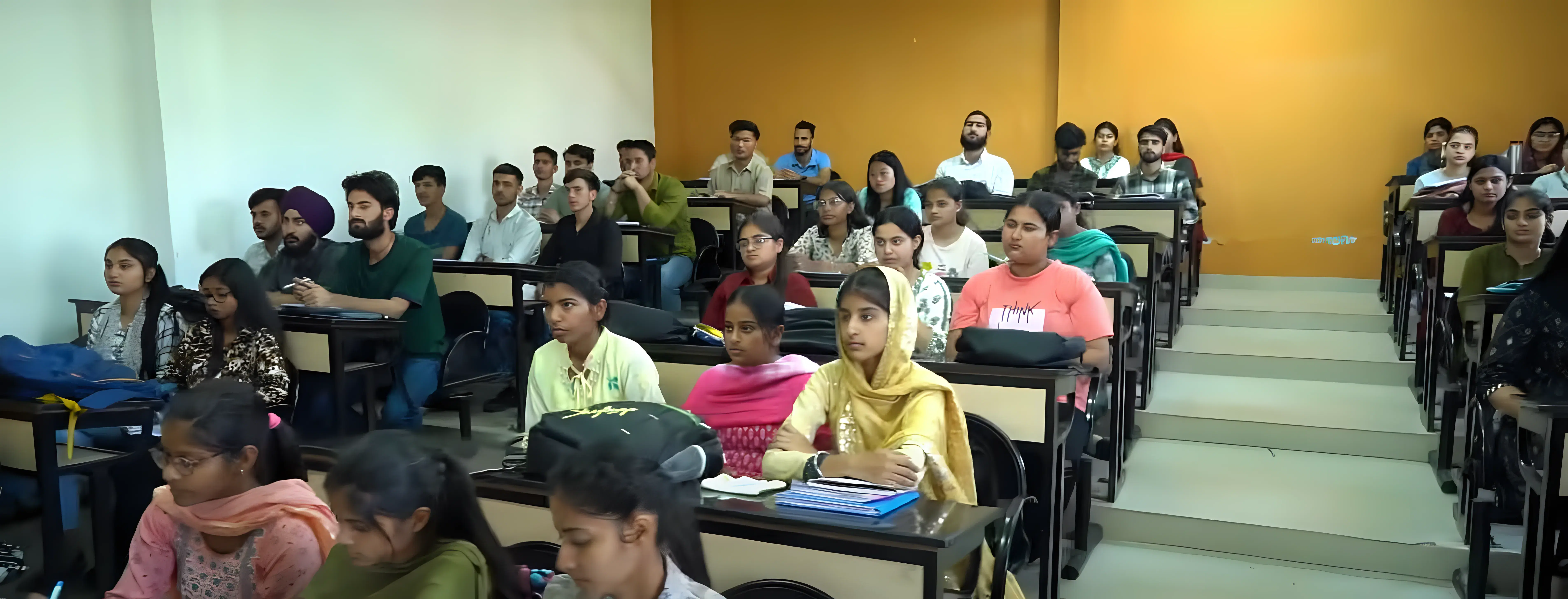 Global Group of Institutes Amritsar classroom photo 1